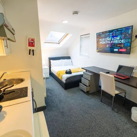 Spacious Comfortable Near The